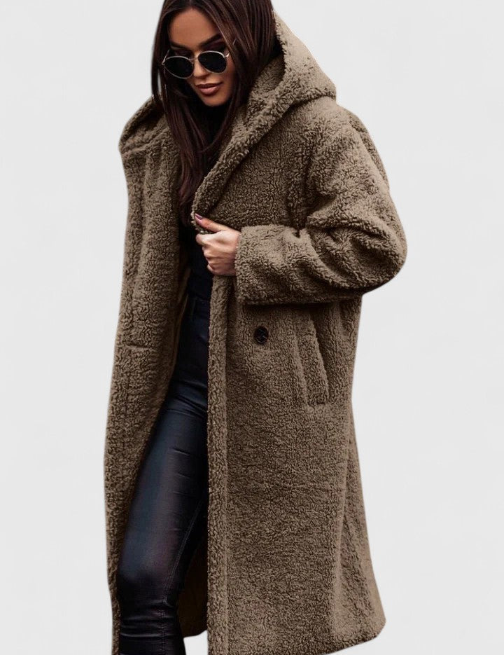https://cdn.shopify.com/s/files/1/1057/5383/7908/files/celine-warm-en-stijlvol-winterjack-655289_720x-Photoroom.jpg?v=1785187501
