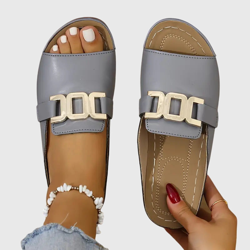 https://cdn.shopify.com/s/files/1/1057/5383/7908/files/cf5fd1ff039d42eca2573e366a7b5919_a229b194-6216-4aa7-9fcb-4f4602844ff4.jpg?v=1785187396