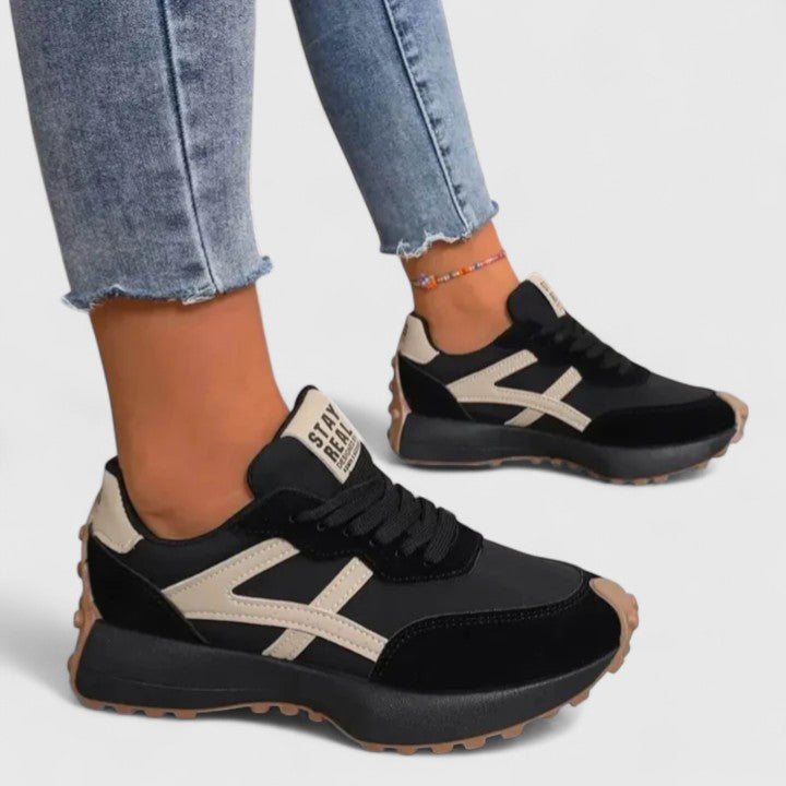 tema:colleen-orthopedic-sneakers-aus-0250-aus-0250-172293_720x-Photoroom_81b214b5-1734-496e-9a31-4642d44681c1.jpg