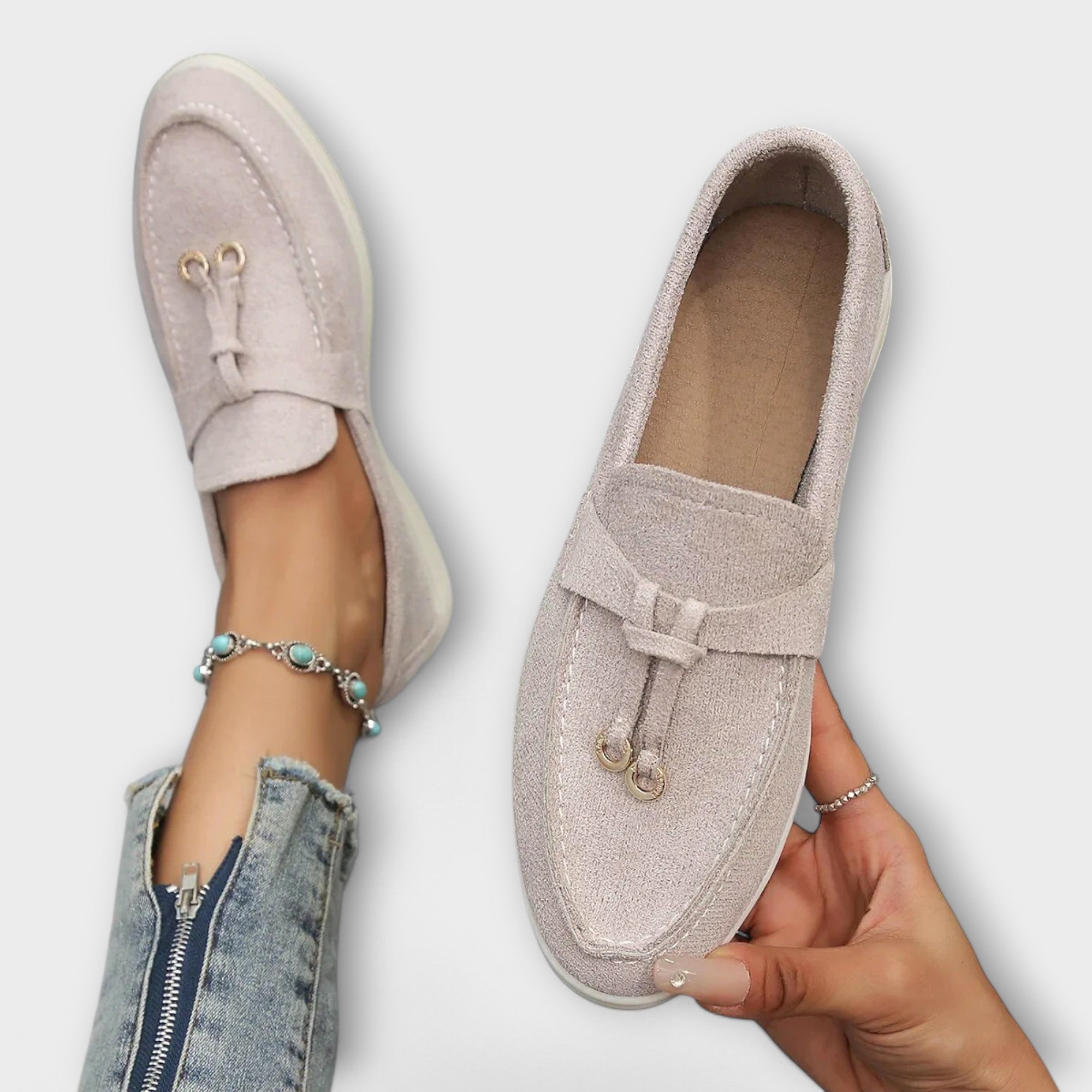 https://cdn.shopify.com/s/files/1/1057/5383/7908/files/damen-beige-loafer-elegant_2-Photoroom.jpg?v=1785187842