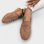 https://cdn.shopify.com/s/files/1/1057/5383/7908/files/damen-beige-loafer-elegant_6-Photoroom.jpg?v=1785187842