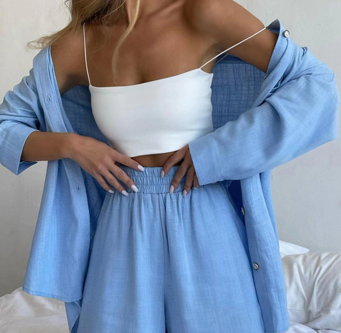 https://cdn.shopify.com/s/files/1/1057/5383/7908/files/fc2efeeb43f95f4b35e69f3be170bbd6.jpg?v=1785187558