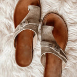 https://cdn.shopify.com/s/files/1/1037/6196/9489/files/hazel-orthopedic-sandals-508866.jpg?v=1782842661