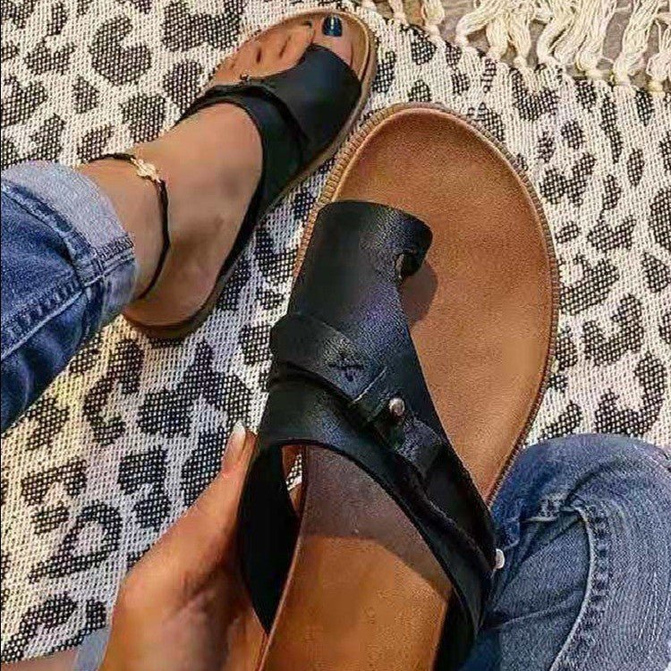 https://cdn.shopify.com/s/files/1/1037/6196/9489/files/hazel-orthopedic-sandals-572693.jpg?v=1782842661
