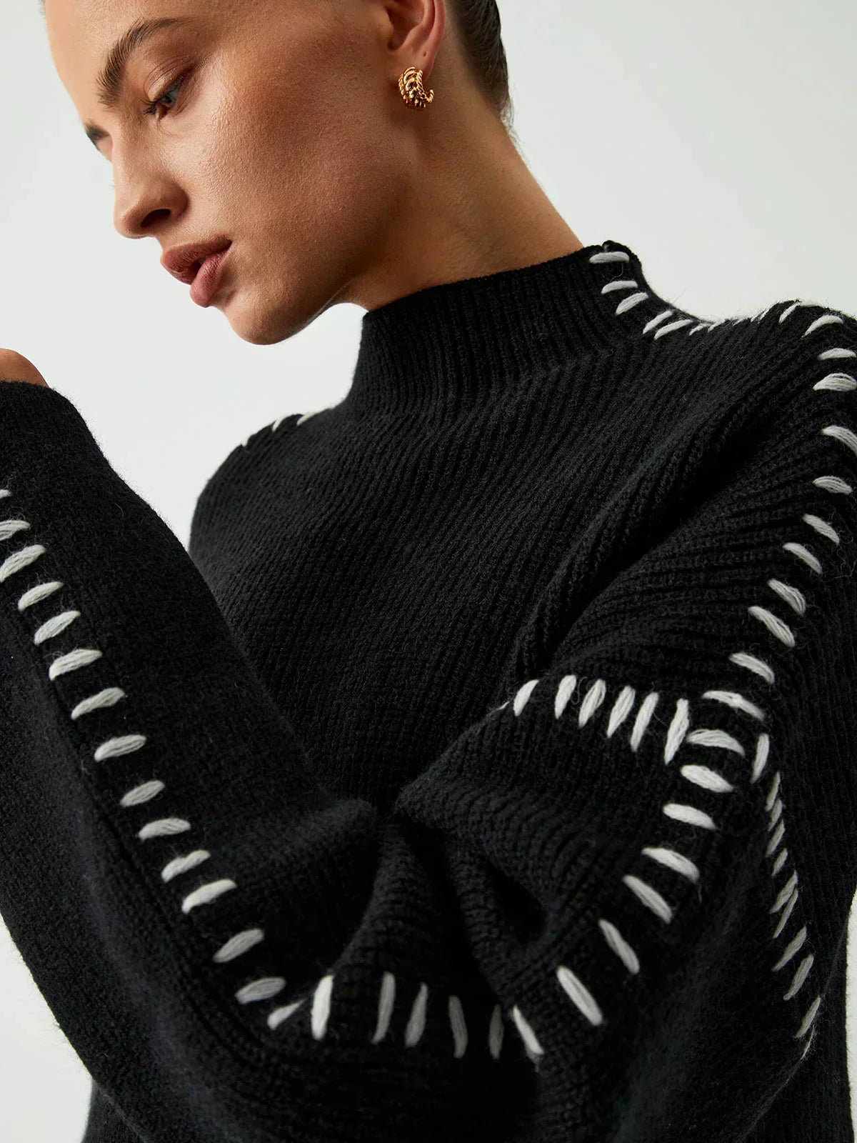https://cdn.shopify.com/s/files/1/1057/5383/7908/files/lifegoals-Ribbed-Wool-Mock-Neck-Whipstitch-Sweater-black-4_92178739-7cc8-4aa6-87ec-ef3770baa9f2.webp?v=1785187453