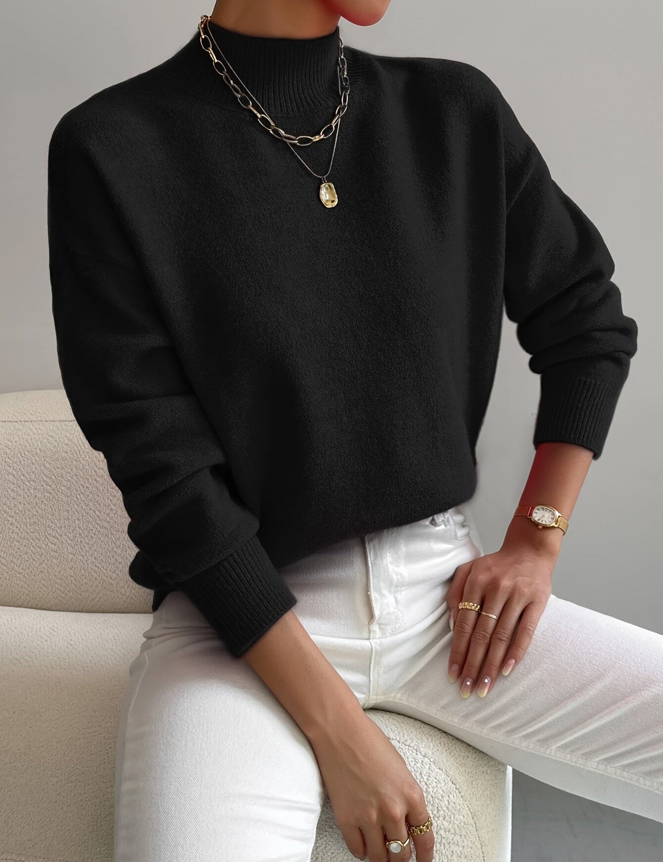 https://cdn.shopify.com/s/files/1/1057/5383/7908/files/maria-elegante-en-comfortabele-coltrui-5729505_b91332c1-737c-4865-b282-40880d71412b.jpg?v=1785187471