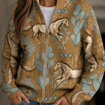 https://cdn.shopify.com/s/files/1/1057/5383/7908/files/modehaus-behrens-strickjacke-pferde-kaktus.jpg?v=1788891709