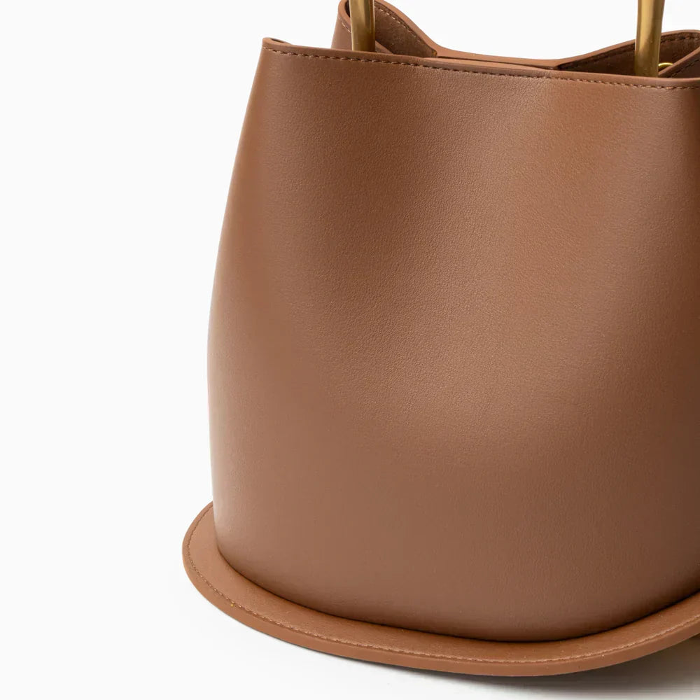https://cdn.shopify.com/s/files/1/1037/6196/9489/files/vienna1_1800x1800_4f677b32-fd68-4ac4-acdf-60db07c7090a.webp?v=1781341887