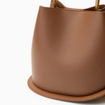 https://cdn.shopify.com/s/files/1/1037/6196/9489/files/vienna1_1800x1800_4f677b32-fd68-4ac4-acdf-60db07c7090a.webp?v=1781341887